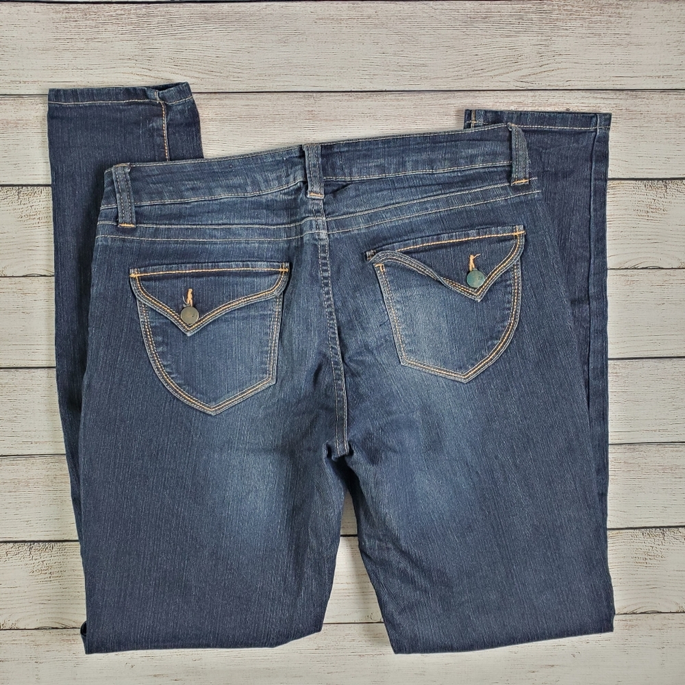 21 Denim | dark wash skinny jean size 30 - Picture 2 of 5